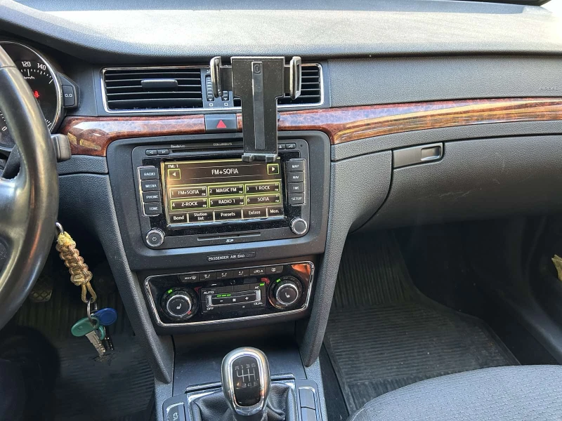 Skoda Superb, снимка 6 - Автомобили и джипове - 52328145