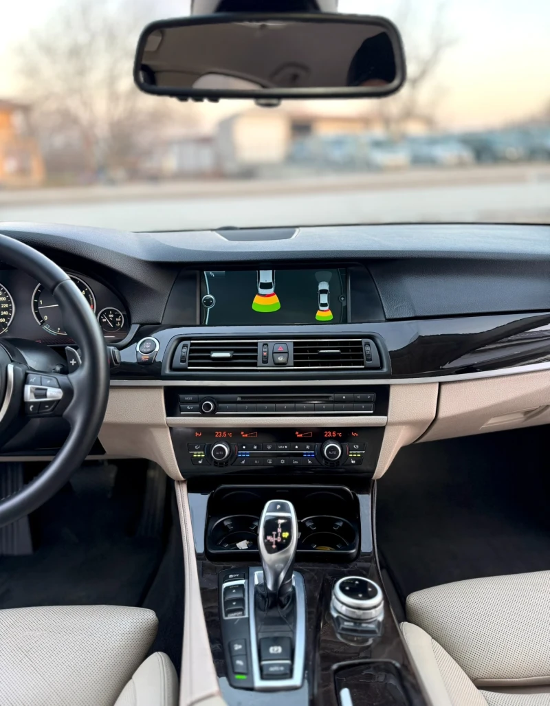 BMW 530 * M-pack* HUD* Night vision, снимка 13 - Автомобили и джипове - 53156394