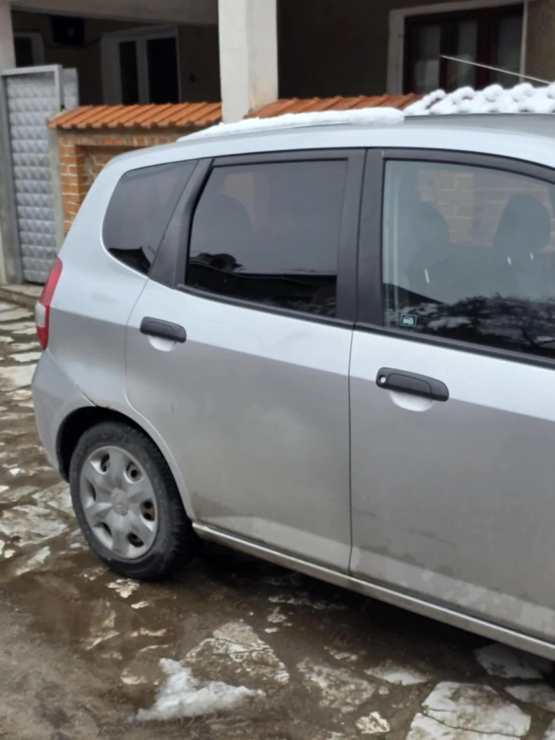 Honda Jazz 1, 4 , 85 коня, снимка 3 - Автомобили и джипове - 53432680