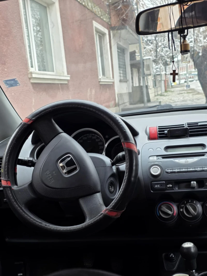 Honda Jazz 1, 4 , 85 коня, снимка 4 - Автомобили и джипове - 53432680