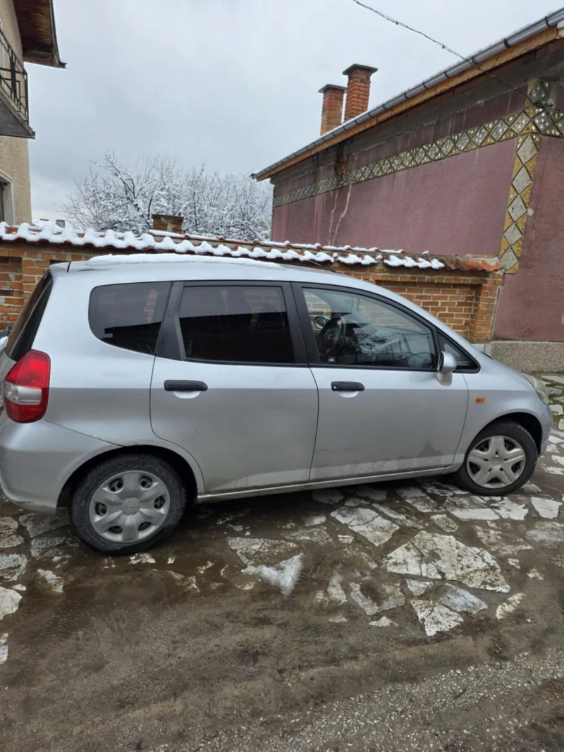 Honda Jazz 1, 4 , 85 коня, снимка 13 - Автомобили и джипове - 53432680