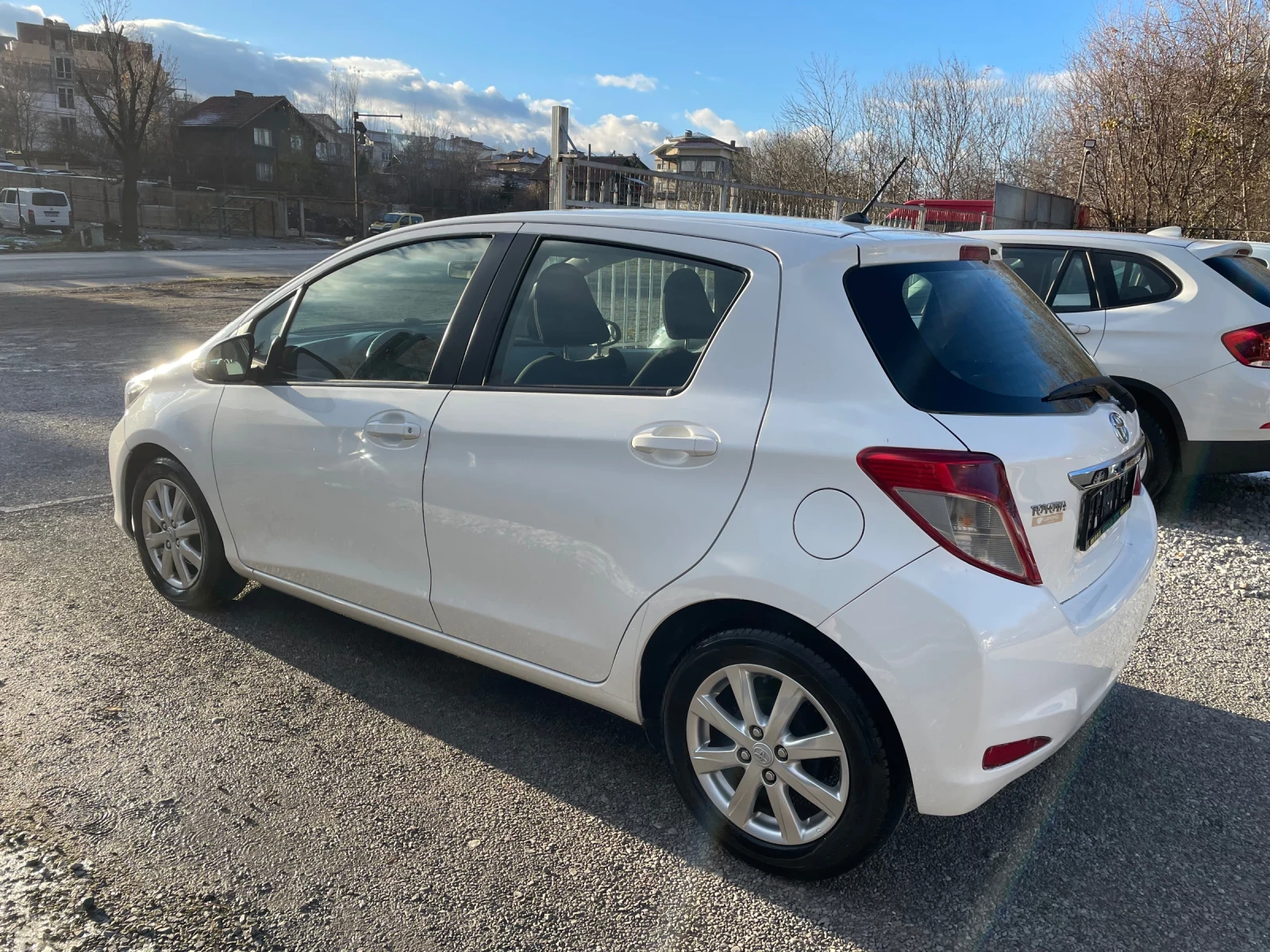 Toyota Yaris 1.4d, КАМЕРА, 6 скорости - изображение 3