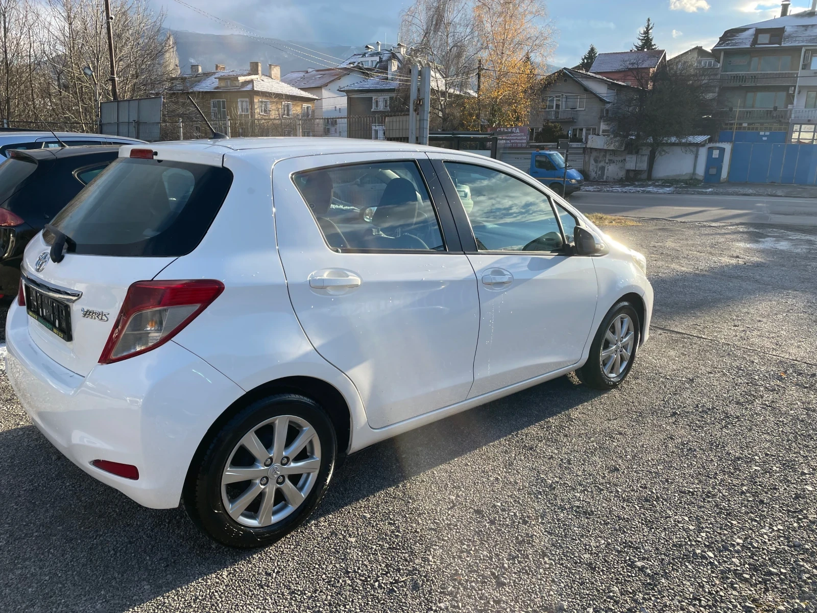 Toyota Yaris 1.4d, КАМЕРА, 6 скорости - изображение 5