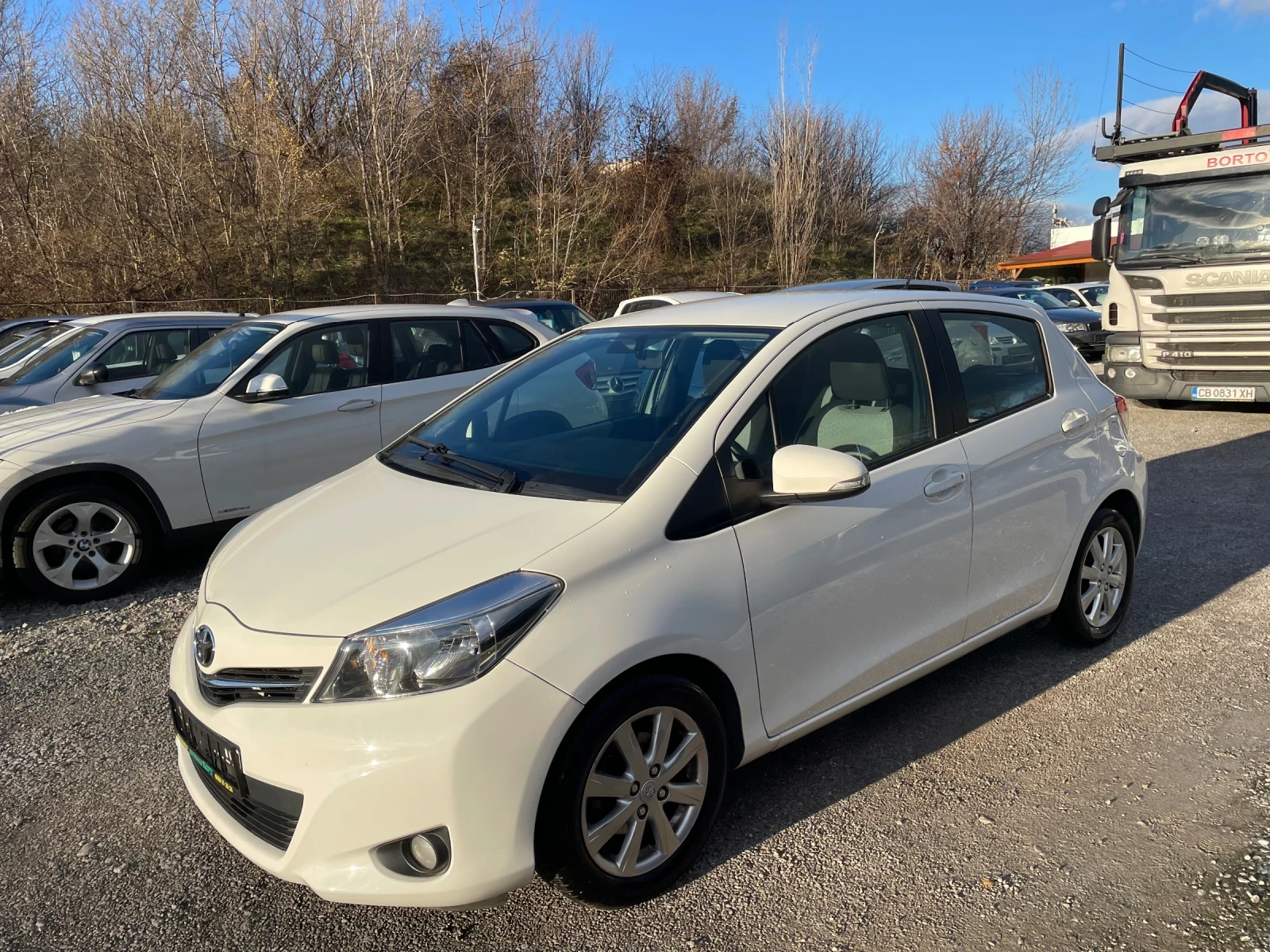 Toyota Yaris 1.4d, КАМЕРА, 6 скорости - изображение 2