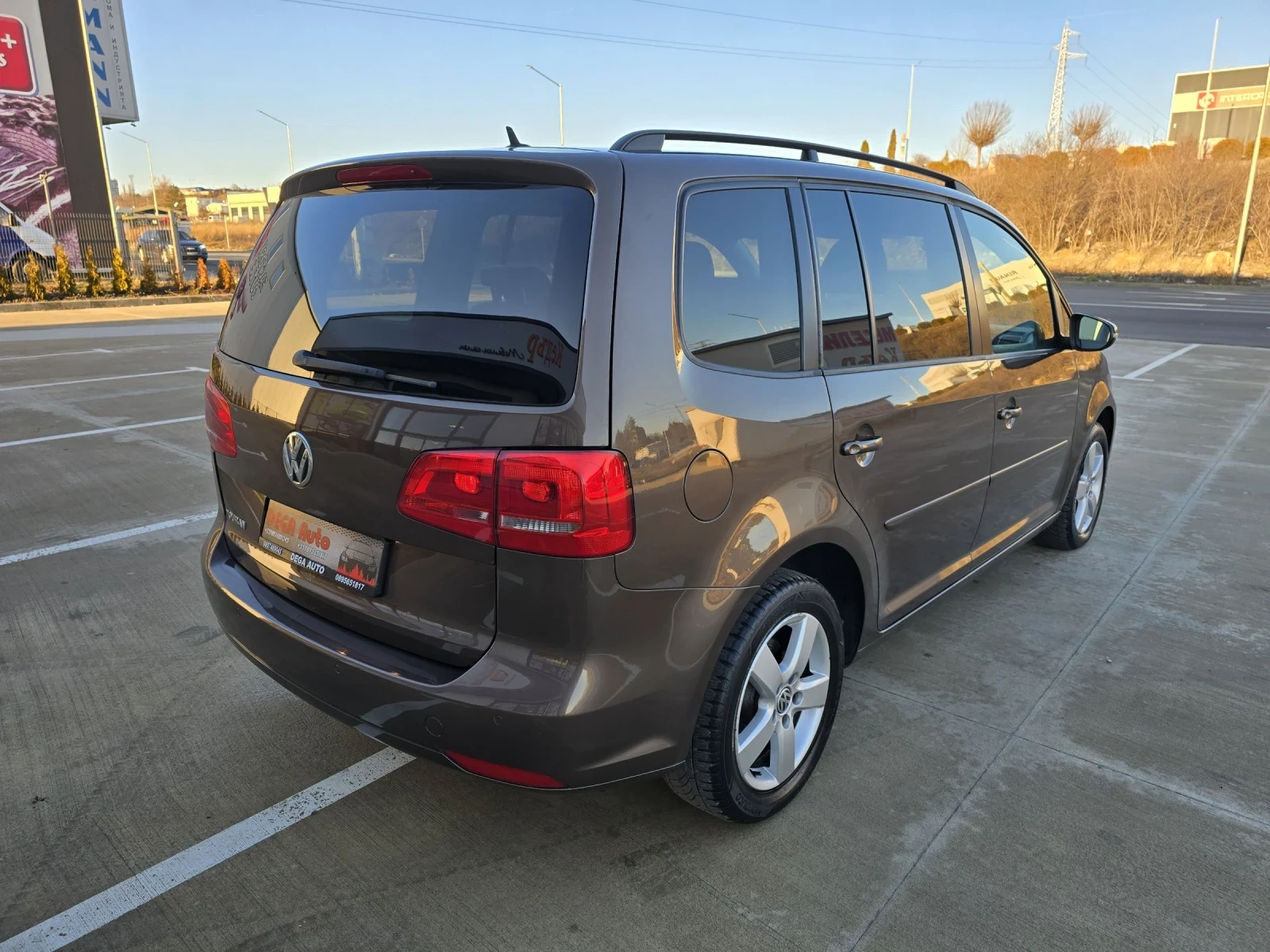 VW Touran 2.0tdi 140k.c* Кожа* Android* Печка* ЛИЗИНГ*  - изображение 5