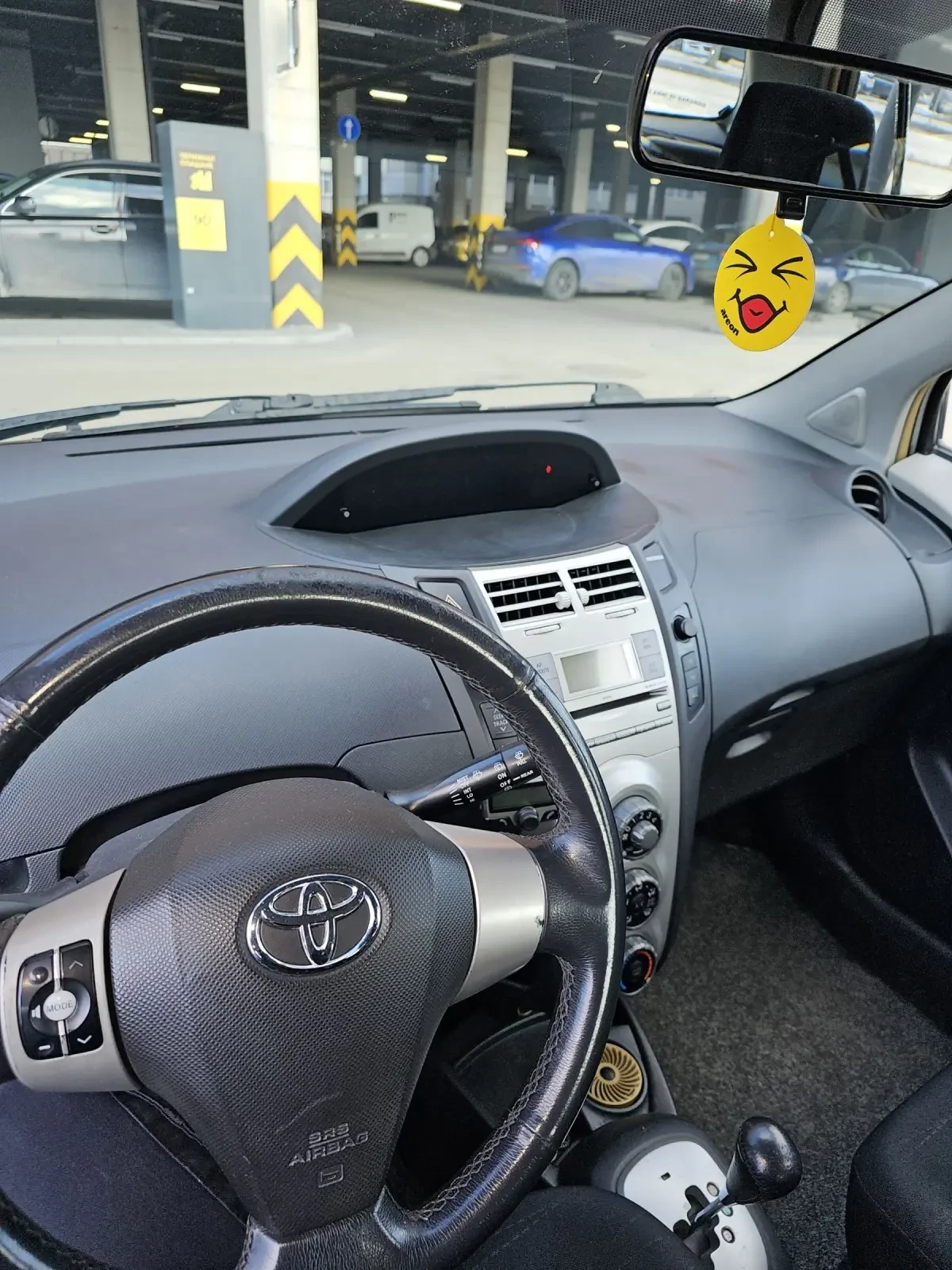 Toyota Yaris  - изображение 9