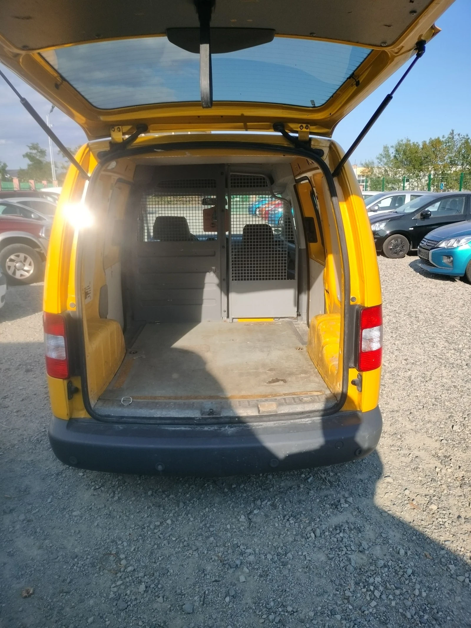 VW Caddy 2.0 SDI - изображение 7