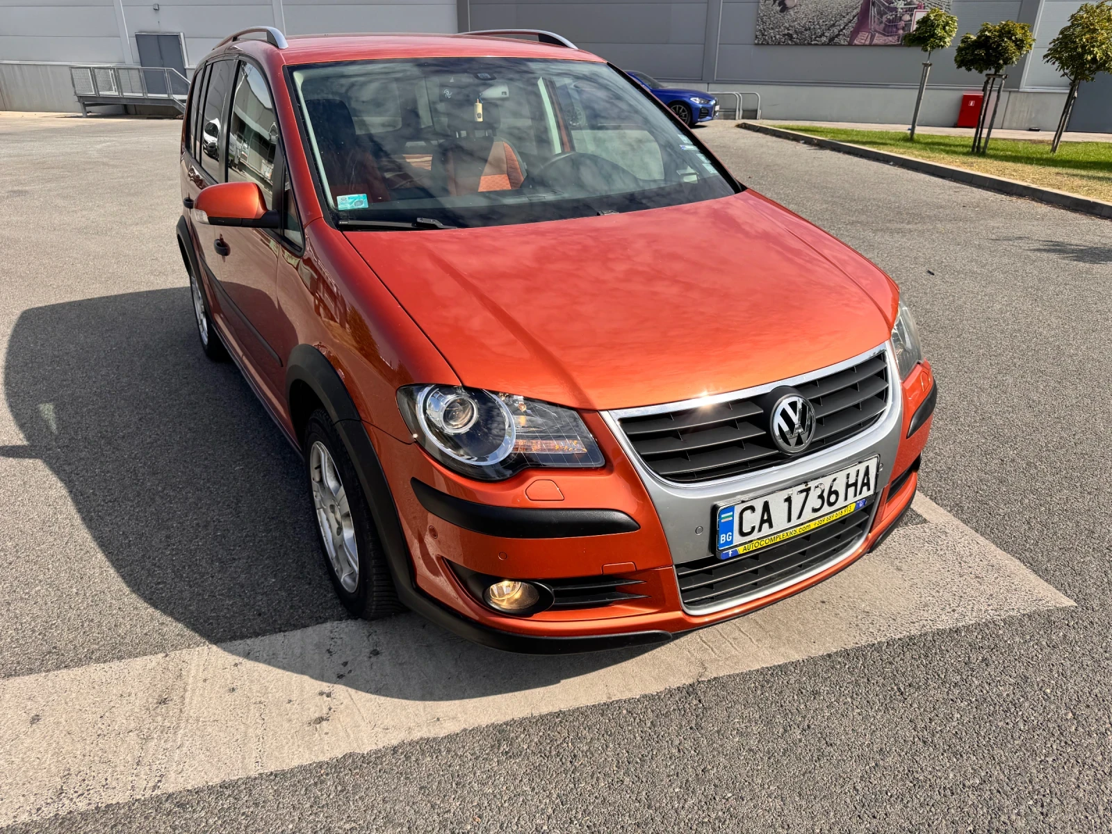 VW Touran CrossTouran 2.0TDI Automatic Porsche Iztok - изображение 8