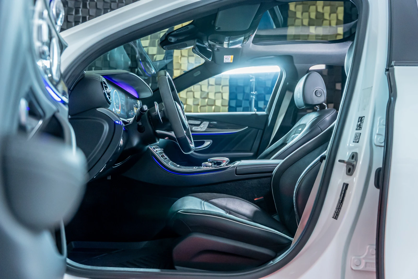 Mercedes-Benz E 63 AMG S 4matic+ V8 BI-TURBO | Mobile.bg   11