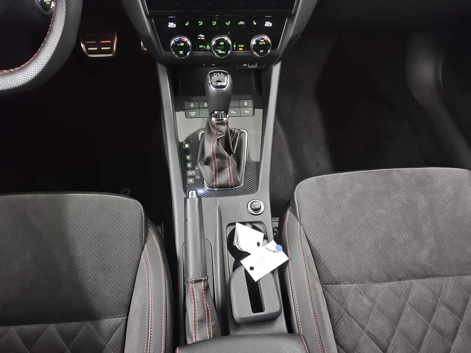 Skoda Octavia 2.0TDI/184HP/vRS/ACC/LED/CANTON/CARBON/MEMO/879f | Mobile.bg   10