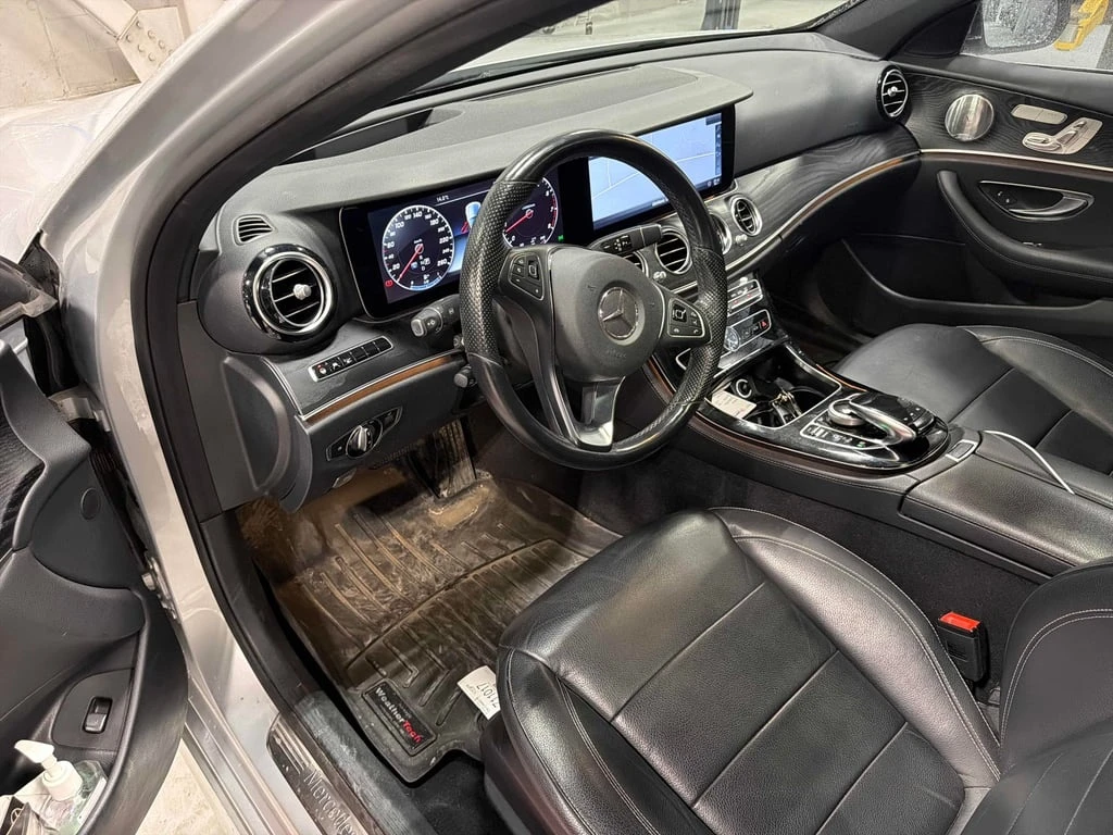 Mercedes-Benz E 400 CARFAX | Mobile.bg   15