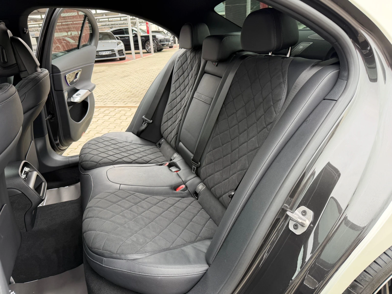 Mercedes-Benz E 220 300DE PLUG IN HYBRID#4MATIC#AMG#DESIGNO#BURM#����� | Mobile.bg � ����������� 12