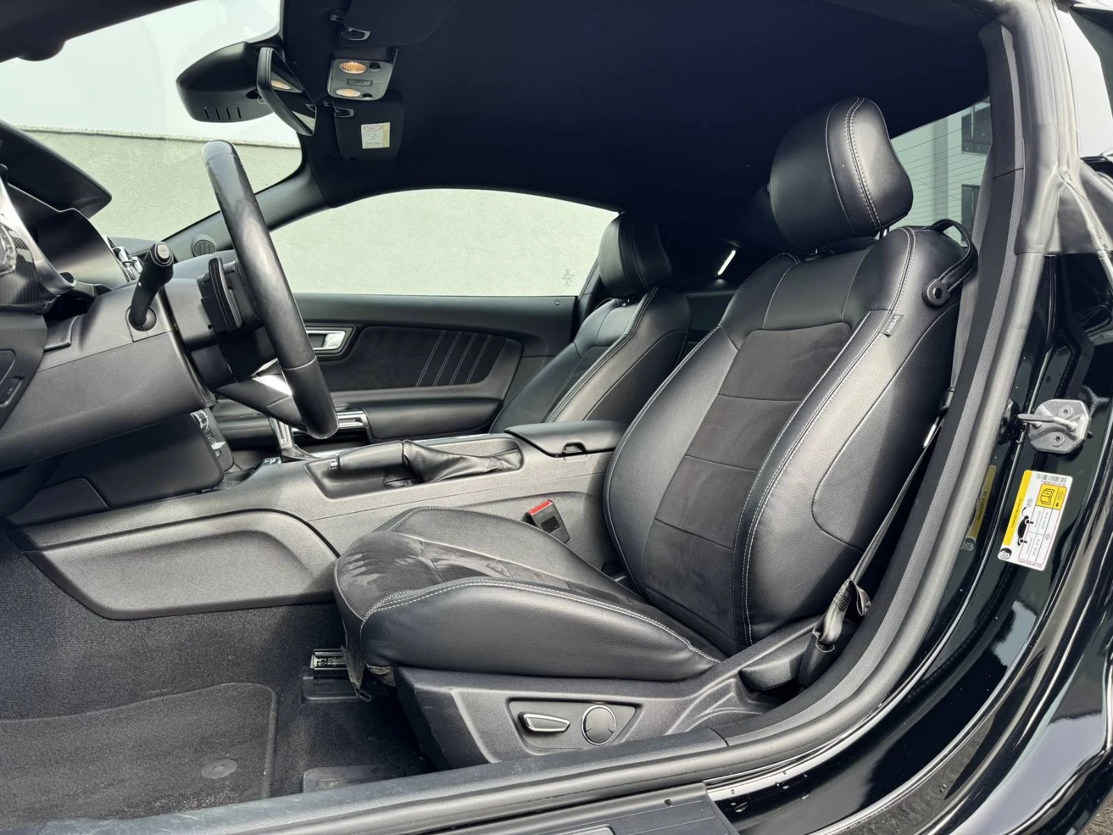 Ford Mustang GT 5.0L V8 ЕВРОПЕЙСКИ - изображение 9