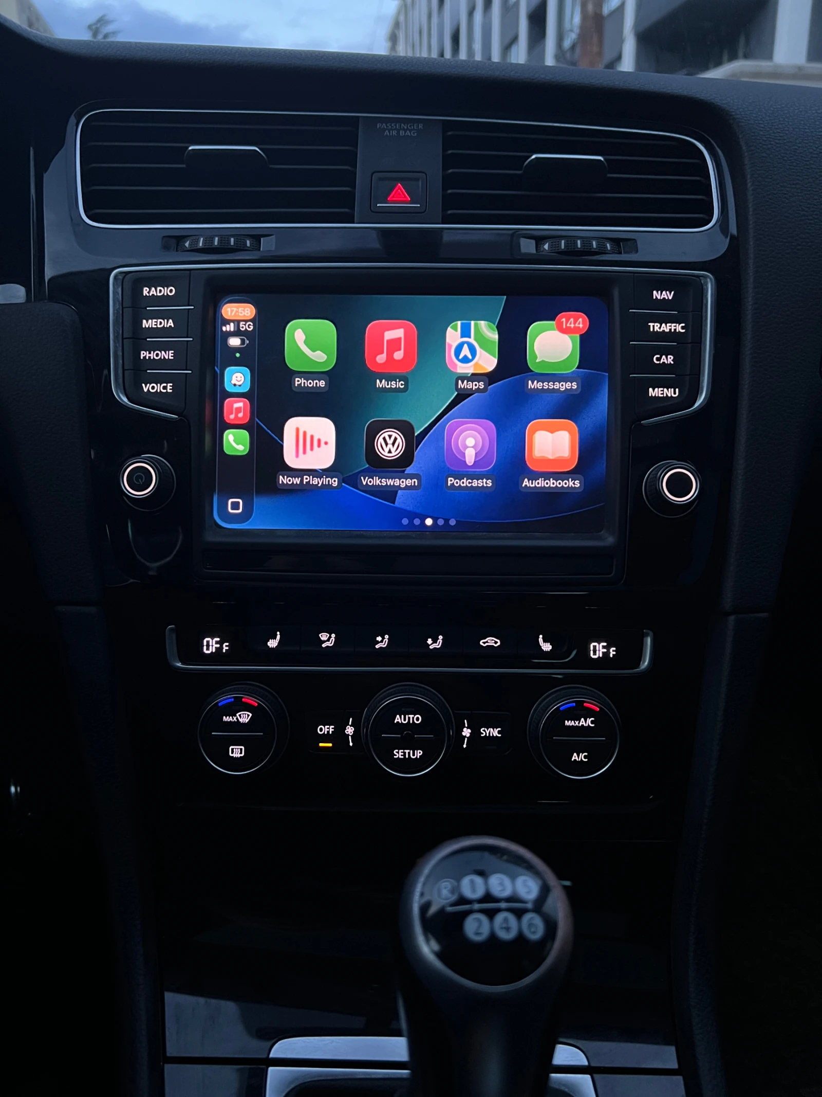 VW Golf Variant Apple/DCC/Pano - изображение 7