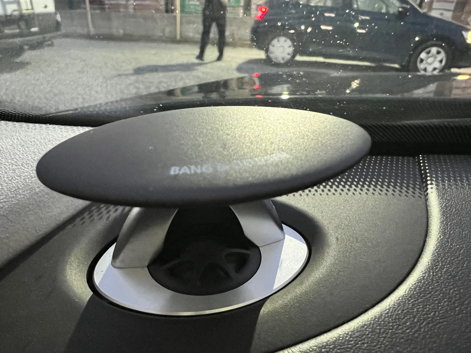 Audi A8 Дистроник/обдухване/B&O, снимка 16 - Автомобили и джипове - 53740345