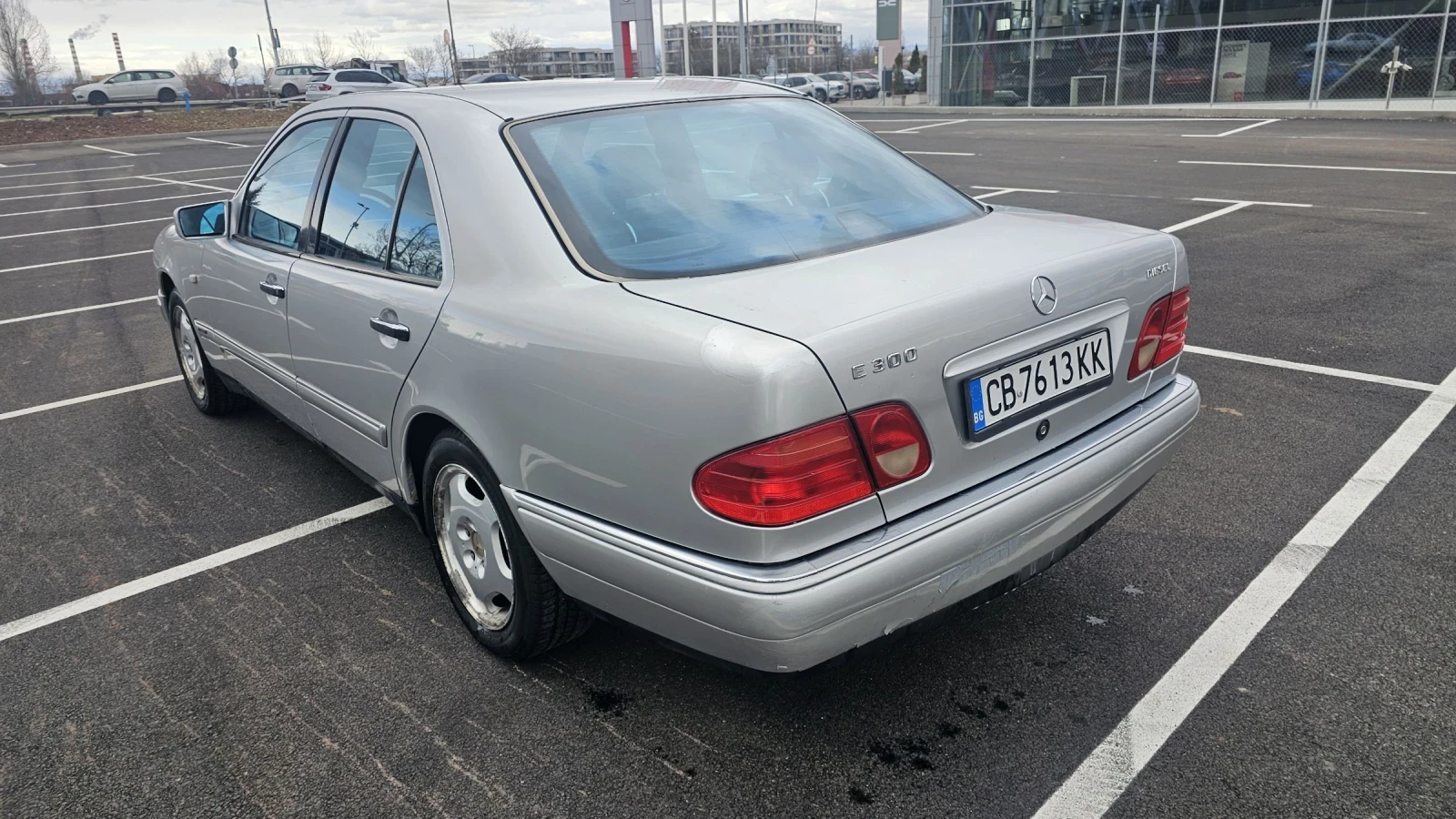 Mercedes-Benz E 300 3.0D AVANTGARDE AUTOMATIC KLIMATRONIK, снимка 6 - Автомобили и джипове - 53964991