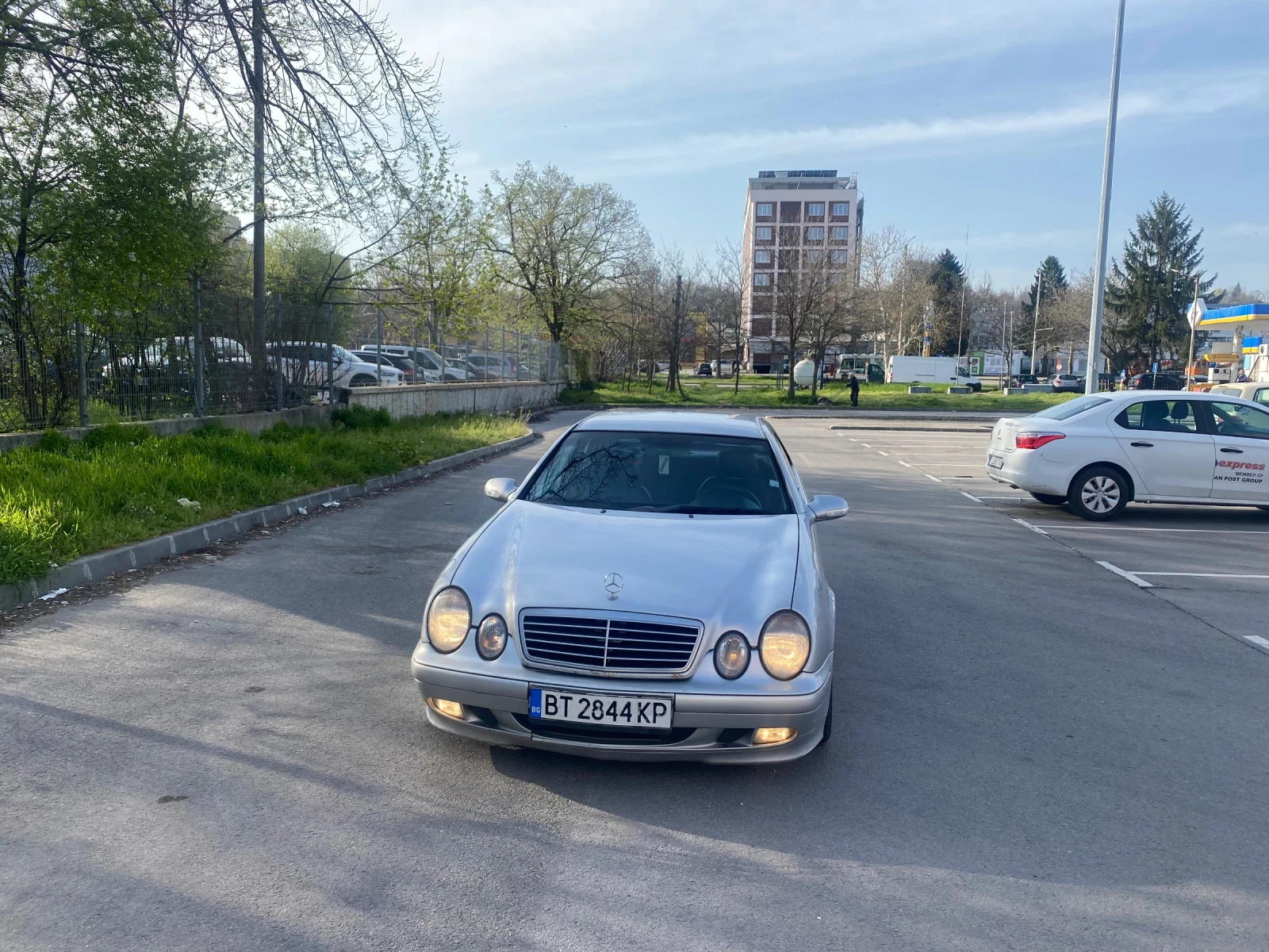 Mercedes-Benz CLK 2.0 КОМПРЕСОР ГАЗ, снимка 2 - Автомобили и джипове - 54203783