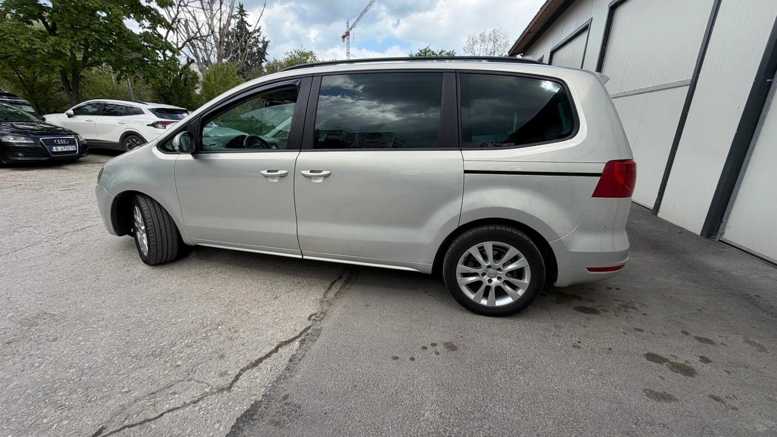Seat Alhambra 2.0 TDI 6+ 1 места, снимка 3 - Автомобили и джипове - 54437818