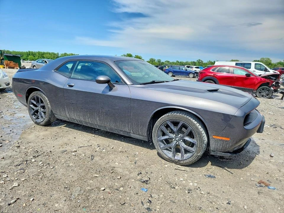 Dodge Challenger, снимка 4 - Автомобили и джипове - 54825372