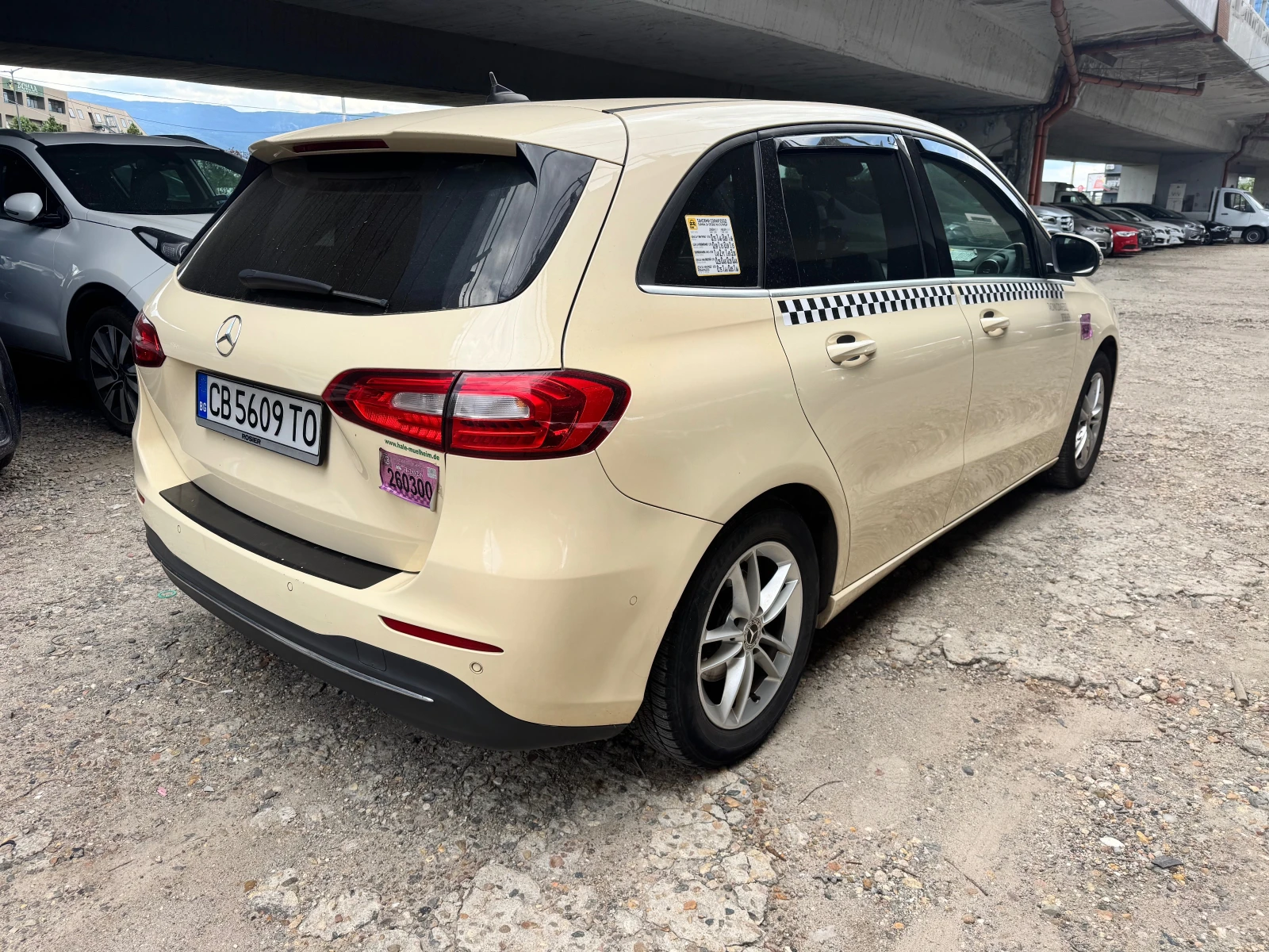Mercedes-Benz B 180 D-2019-FULL, снимка 5 - Автомобили и джипове - 55248203