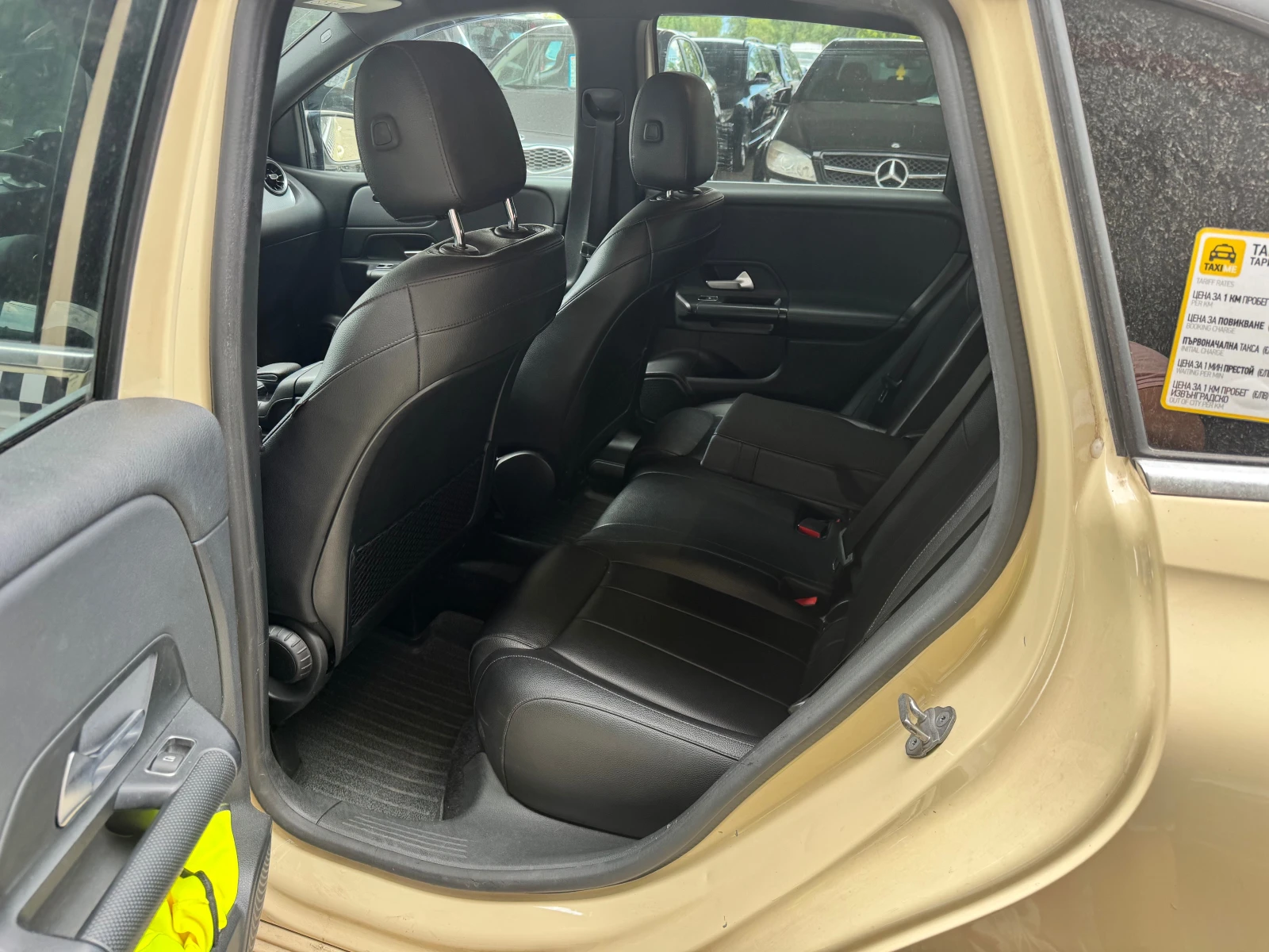 Mercedes-Benz B 180 D-2019-FULL, снимка 9 - Автомобили и джипове - 55248203