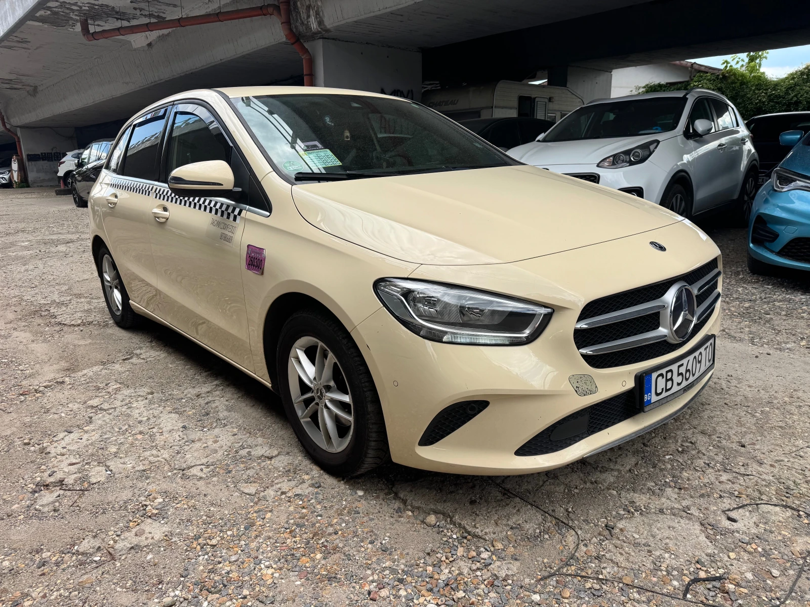 Mercedes-Benz B 180 D-2019-FULL, снимка 2 - Автомобили и джипове - 55248203