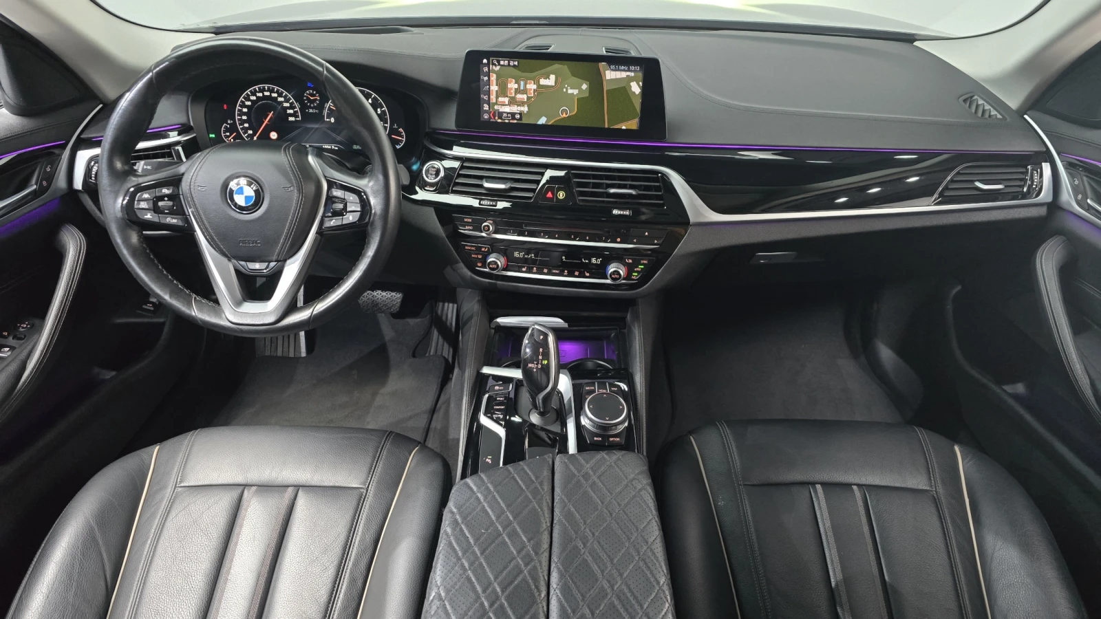 BMW 520 ЕЛ. БАГАЖНИК* BLIND SPOT* HUD* ЛЮК* КРАЙНА ЦЕНА, снимка 7 - Автомобили и джипове - 55344745