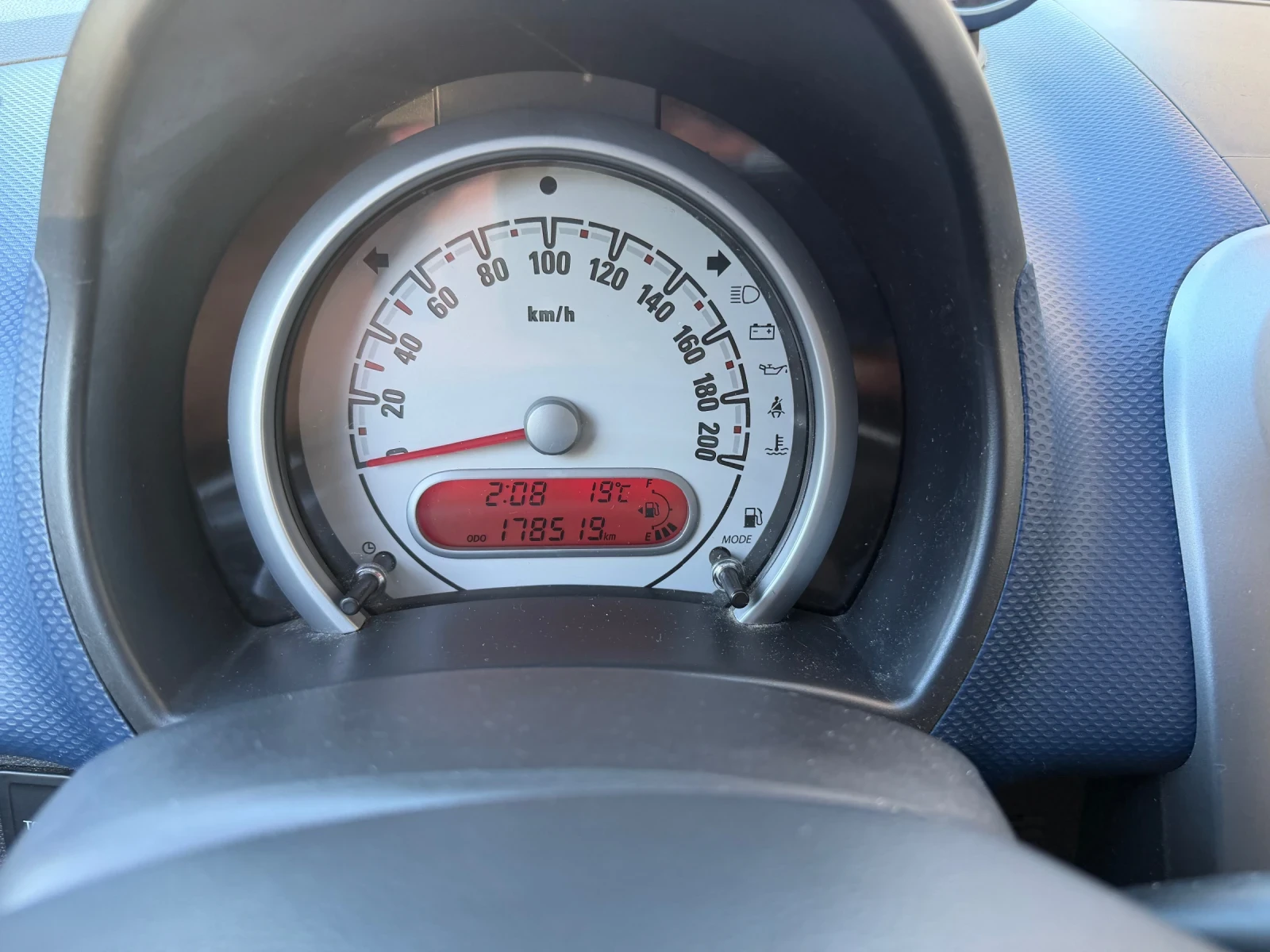 Opel Agila 1.2 4 цилиндъра 94кс , снимка 8 - Автомобили и джипове - 55685565