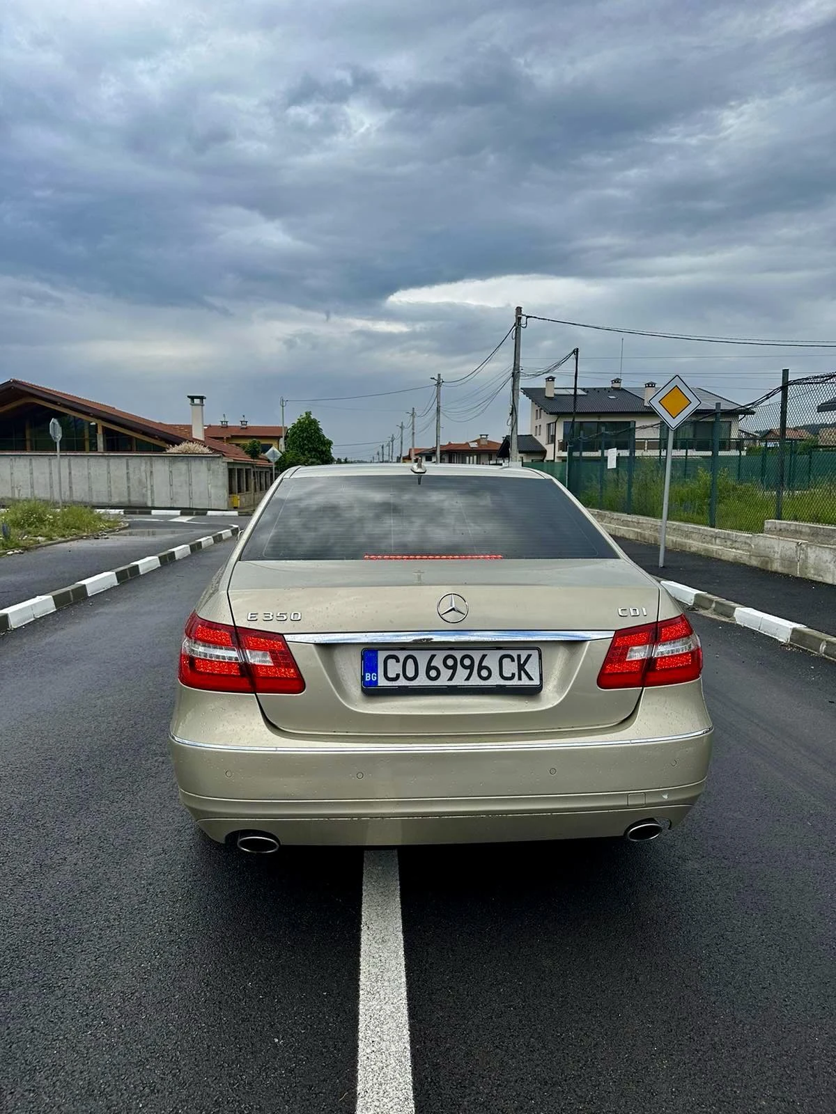 Mercedes-Benz E 350, снимка 4 - Автомобили и джипове - 55694028