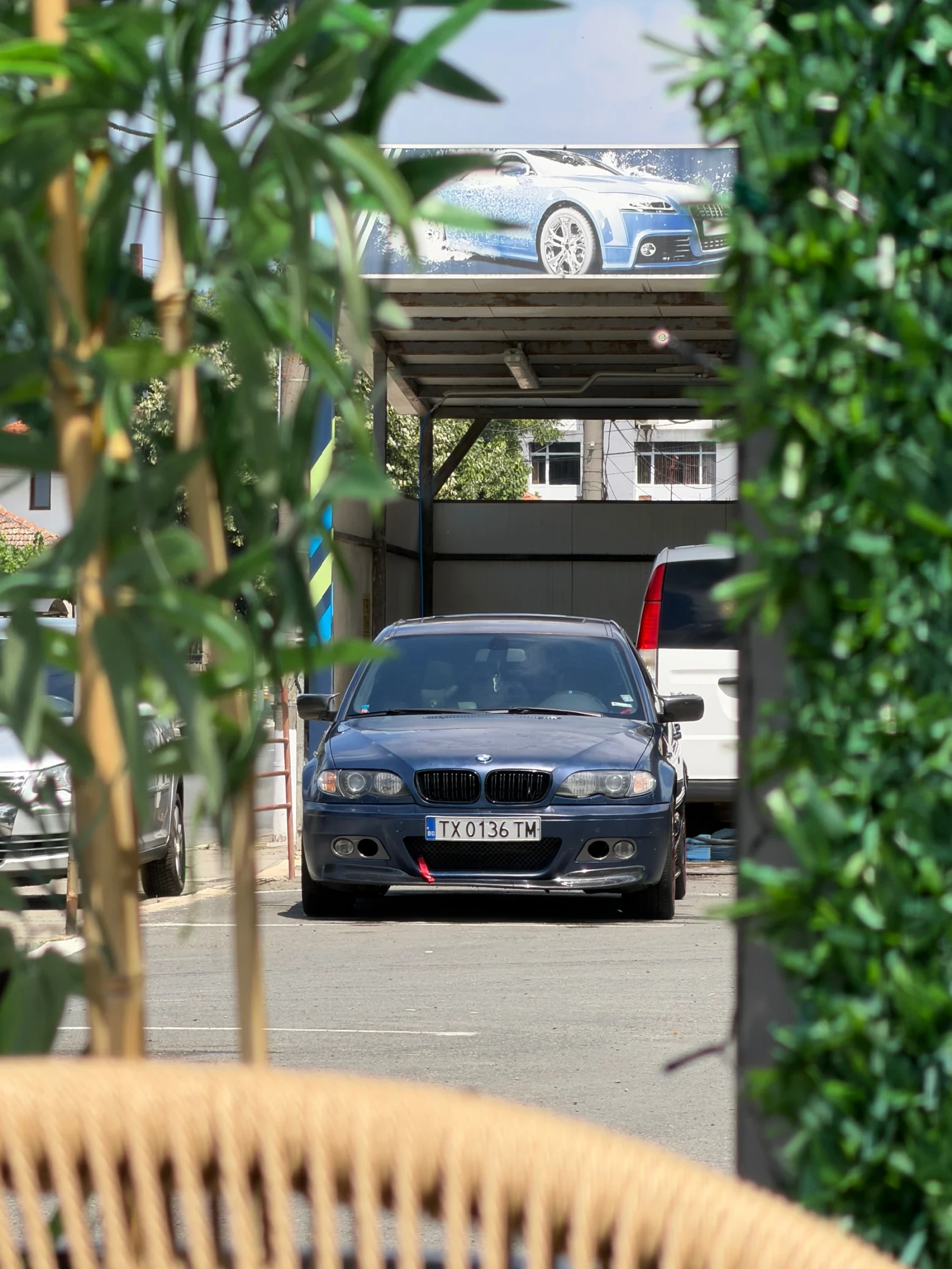BMW 320, снимка 2 - Автомобили и джипове - 55743802