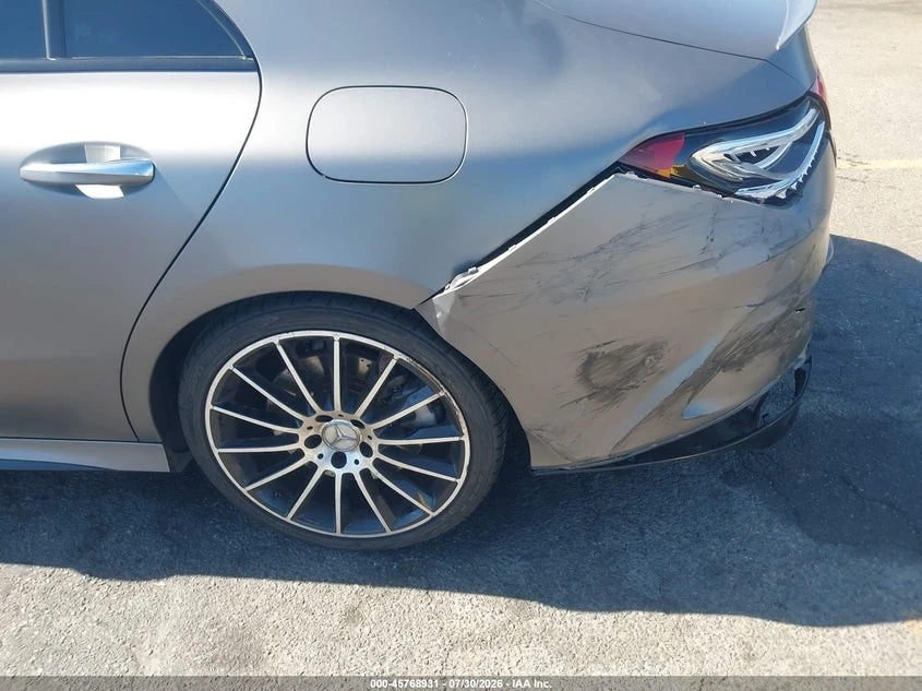 Mercedes-Benz CLA 35 AMG* 4MATIC* ПОДГРЕВ* КАМЕРА* ПАНО* , снимка 16 - Автомобили и джипове - 56197040