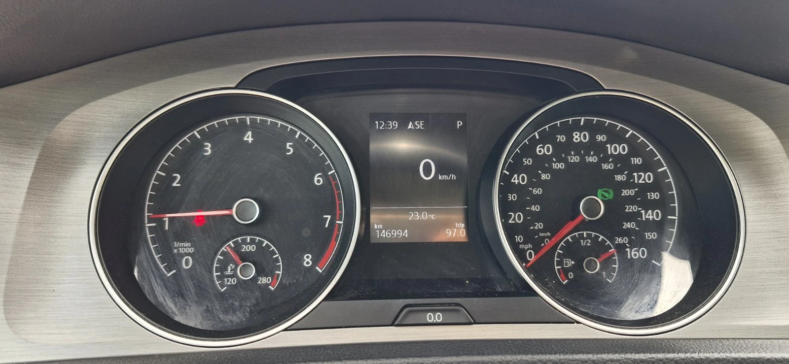 VW Golf 1.8 tsi, снимка 9 - Автомобили и джипове - 56306417