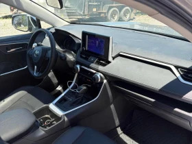 Toyota Rav4  XLE | PANO | LED | DISTRONIC , снимка 11