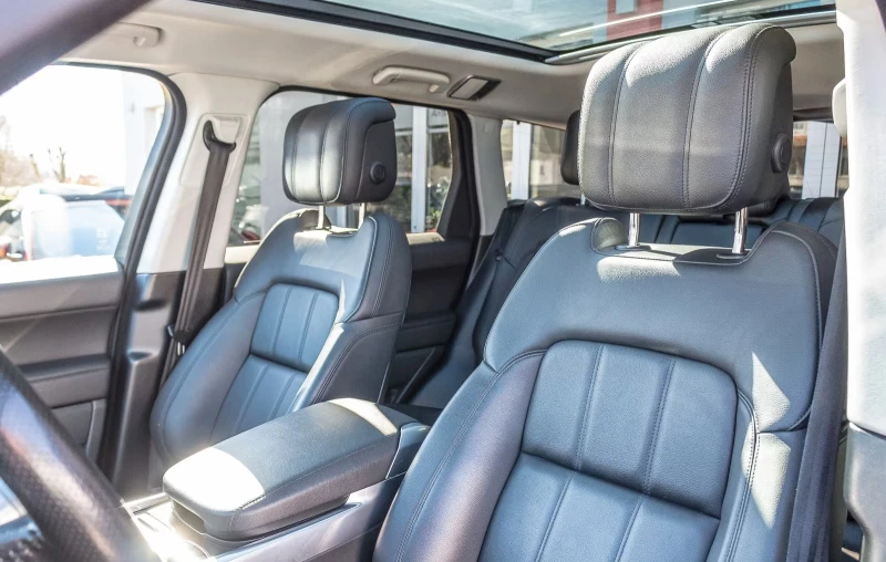 Land Rover Range Rover Sport 3.0/D250/249HP/PANORAMA/ACC/CAM/CPLAY/DIGITAL/780f, снимка 12 - Автомобили и джипове - 51770702