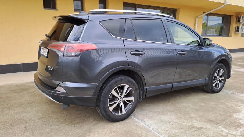 Toyota Rav4, снимка 8 - Автомобили и джипове - 52409468