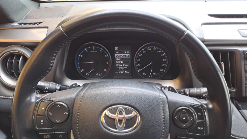 Toyota Rav4, снимка 10 - Автомобили и джипове - 52409468