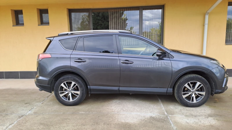 Toyota Rav4, снимка 7 - Автомобили и джипове - 52409468