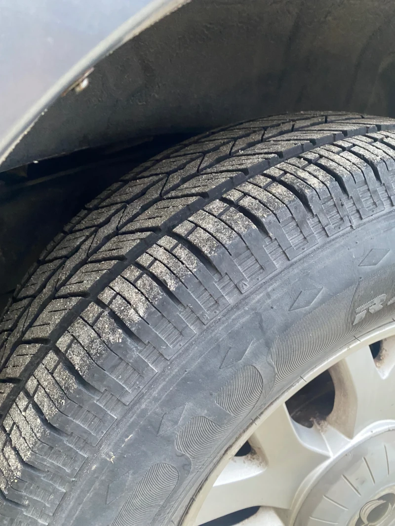 SsangYong Rexton, снимка 13 - Автомобили и джипове - 53181619