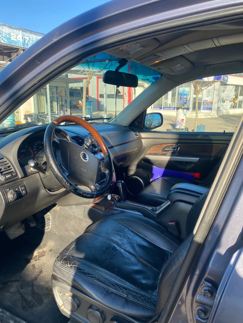 SsangYong Rexton, снимка 10 - Автомобили и джипове - 53181619