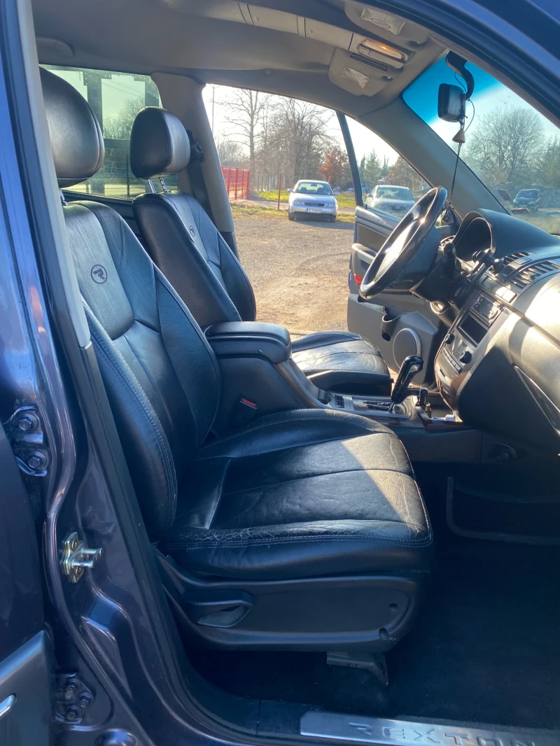 SsangYong Rexton, снимка 3 - Автомобили и джипове - 53181619