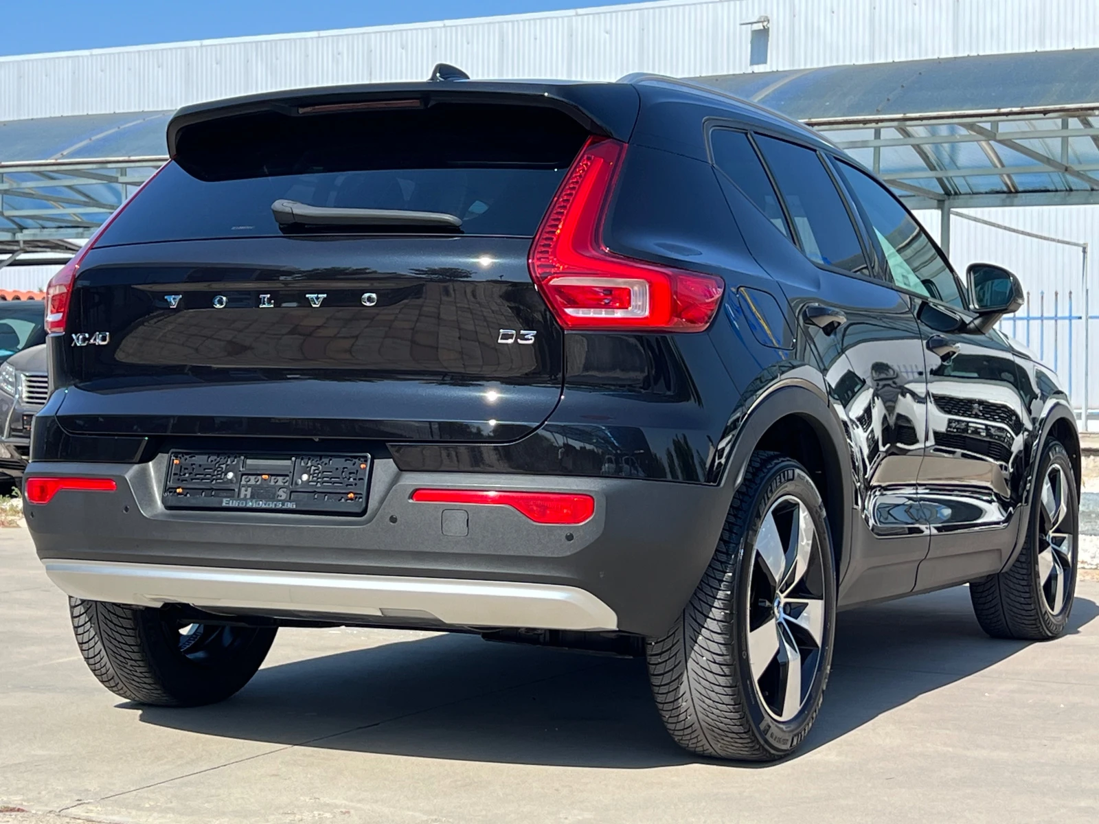 Volvo XC40 2.0D, 4X4, MOMENTUM-FULL SERVICE-KATO HOB, PANO, C - изображение 5