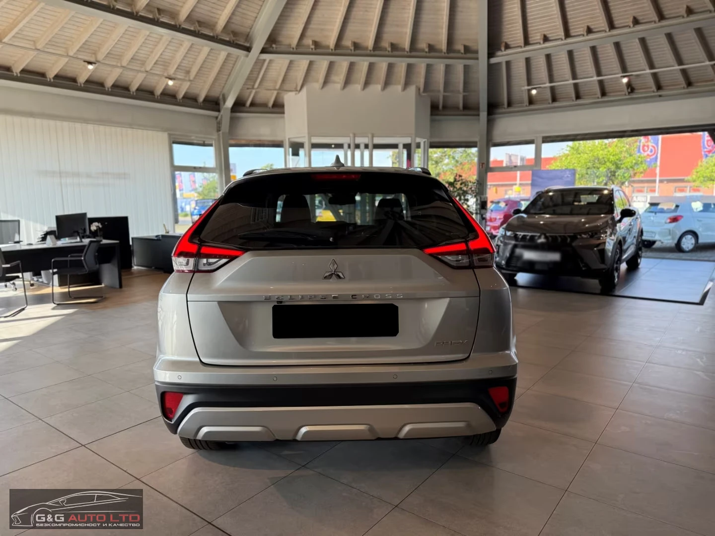 Mitsubishi Eclipse Cross НОВ!/2.4PHEV/4WD/188HP/NAVI/CAM/L.ASS/DАB/748f - изображение 7
