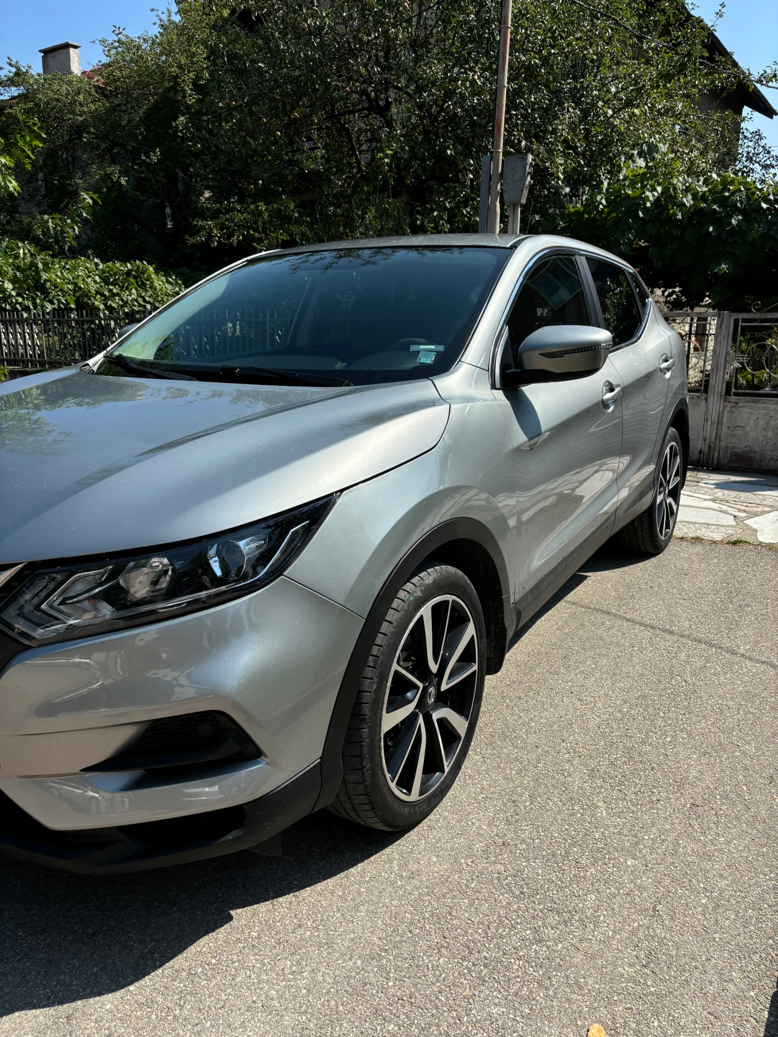 Nissan Qashqai J11 Facelift, снимка 2 - Автомобили и джипове - 53976161