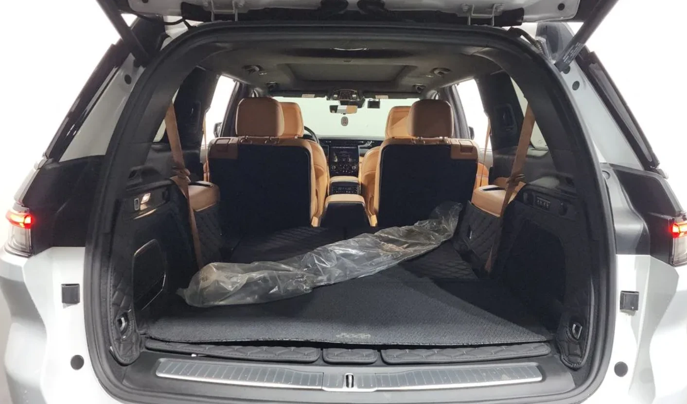Jeep Grand cherokee SUMMIT | ЕЛ.ПАДАЩИ БОРДОВЕ | МАСАЖ | ХЕД ЪП, снимка 13 - Автомобили и джипове - 54670643