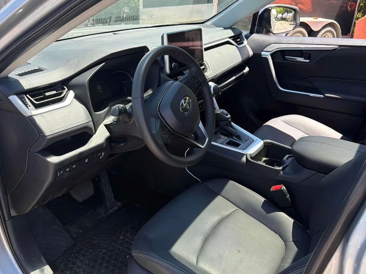 Toyota Rav4  XLE | PANO | LED | DISTRONIC , снимка 7 - Автомобили и джипове - 54835908