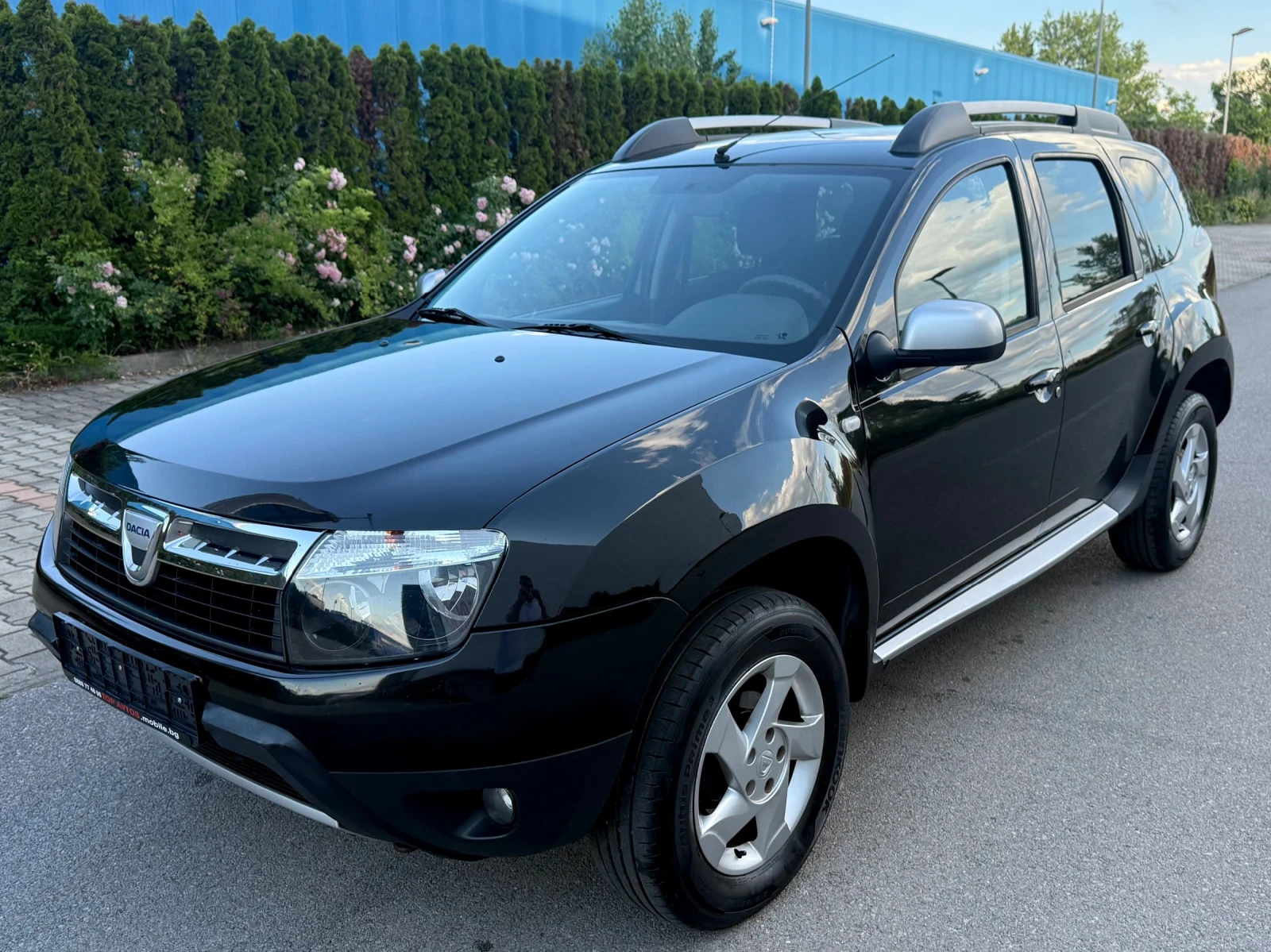 Dacia Duster 1.6i/16V/6ck/4x4/* Климатик* /150715км/Серв.истори