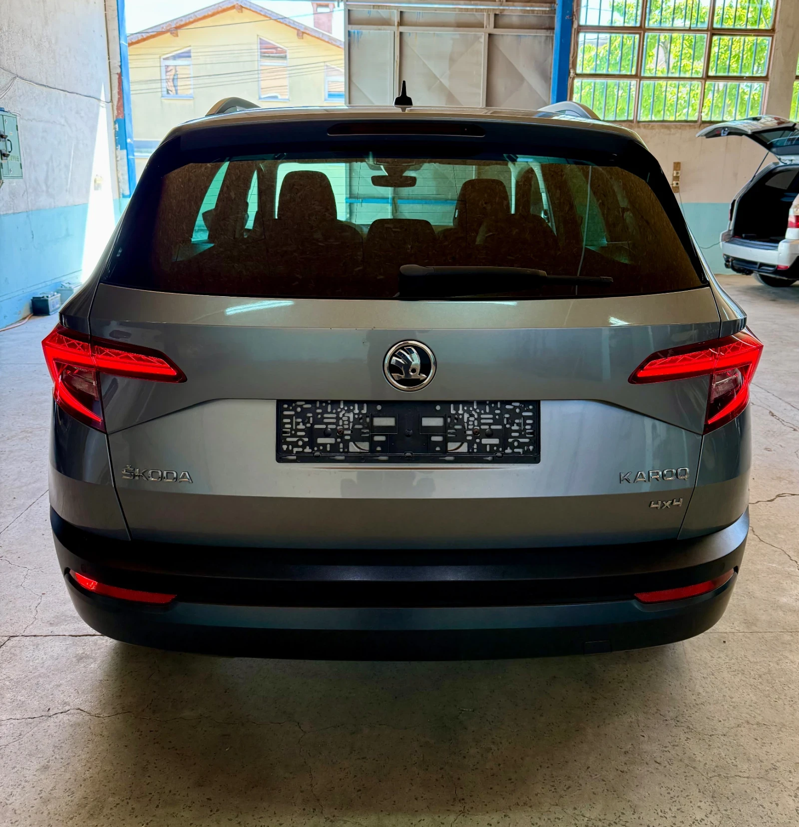 Skoda Karoq 4x4 150 �.�. Distronic/���������/������� | Mobile.bg � ����������� 4