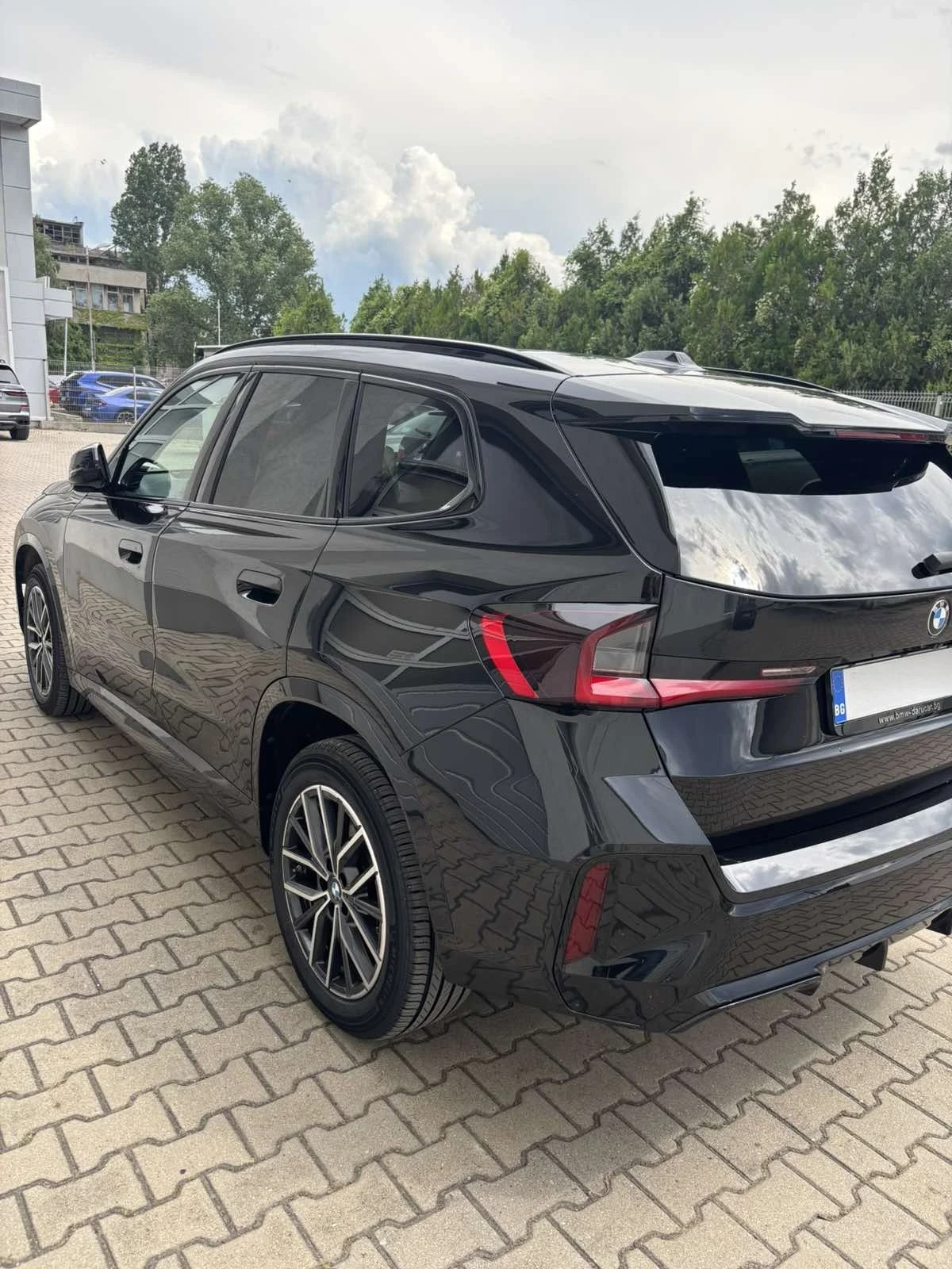 BMW X1 BMW X1 xDrive28i | M пакет | Гаранция до 09.2026, снимка 7 - Автомобили и джипове - 55365029