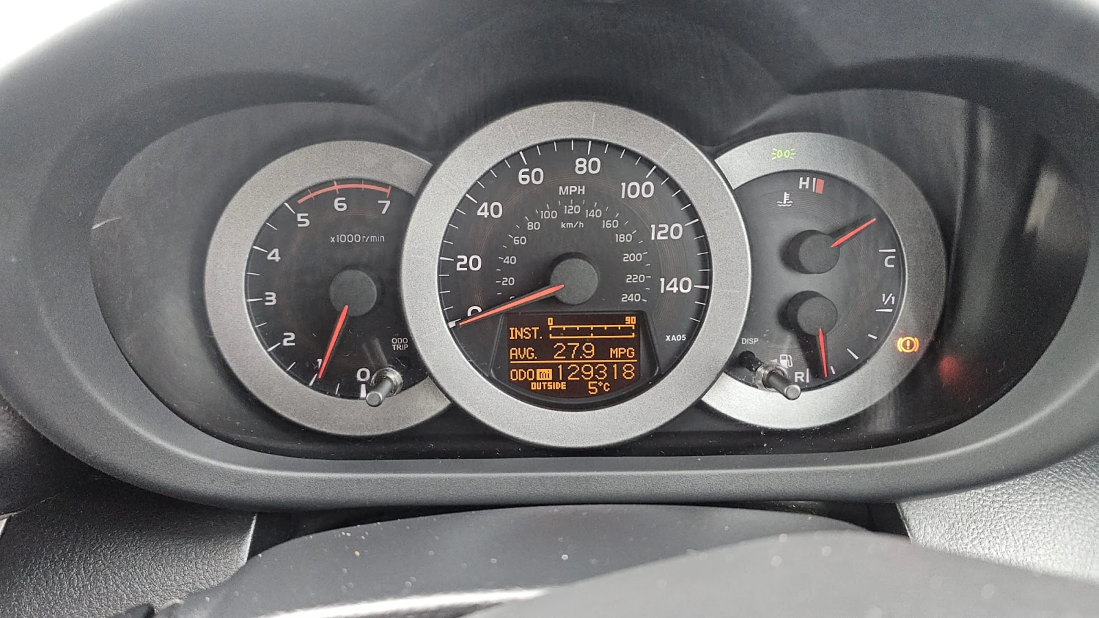 Toyota Rav4 D4D, снимка 11 - Автомобили и джипове - 55605915