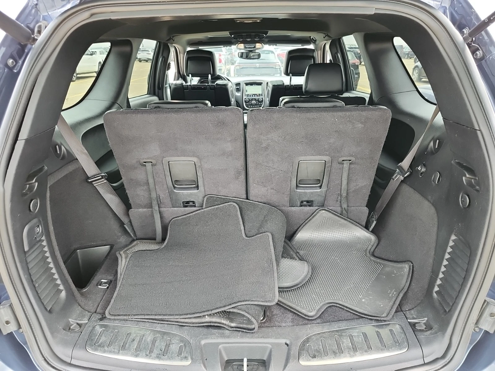 Dodge Durango GT/CARFAX/КОЖА/7 МЕСТА/ДВД/ШИБЕДАХ, снимка 16 - Автомобили и джипове - 55990599
